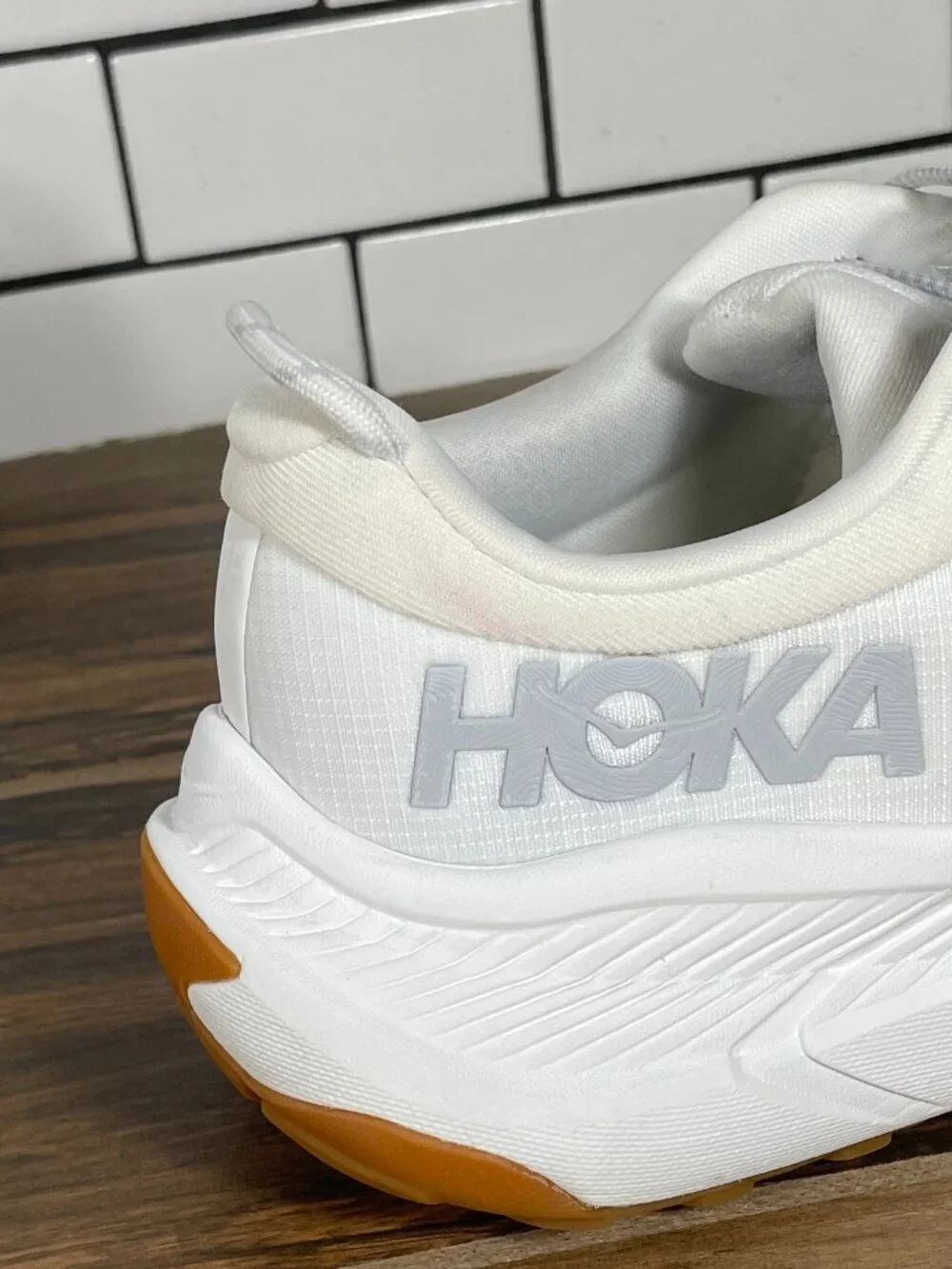 Hoka One One Transport Running Shoes Womens 8.5 White All Terrain Vibram Sneaker